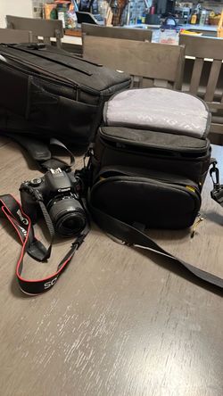 Canon t5 rebel with carrying case