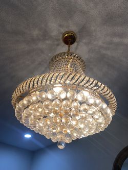 Chandelier 