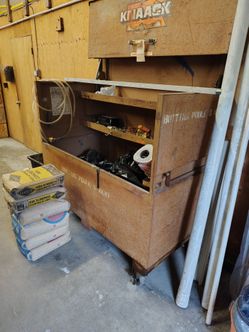 Iarge job tool box