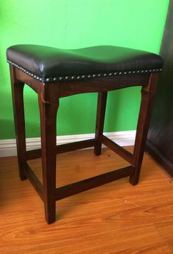 Brown stool/seat