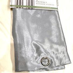 2 Grommet Window Panels