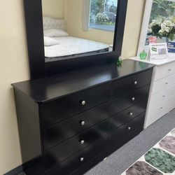 8 Drawer black with mirror
