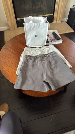 Lululemon Shorts Size 6