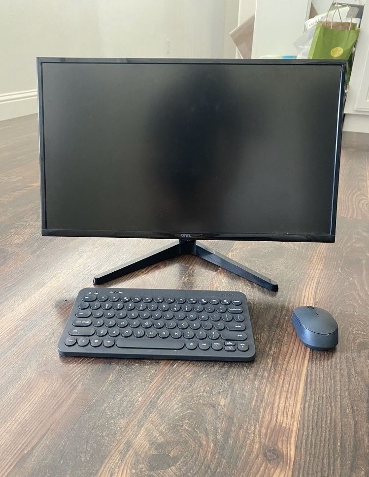 24” Monitor With Mouse And Key Board 