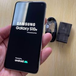 Samsung Galaxy S10e,  128GB,  Factory Unlocked,  Excellent Condition.  Like New 
