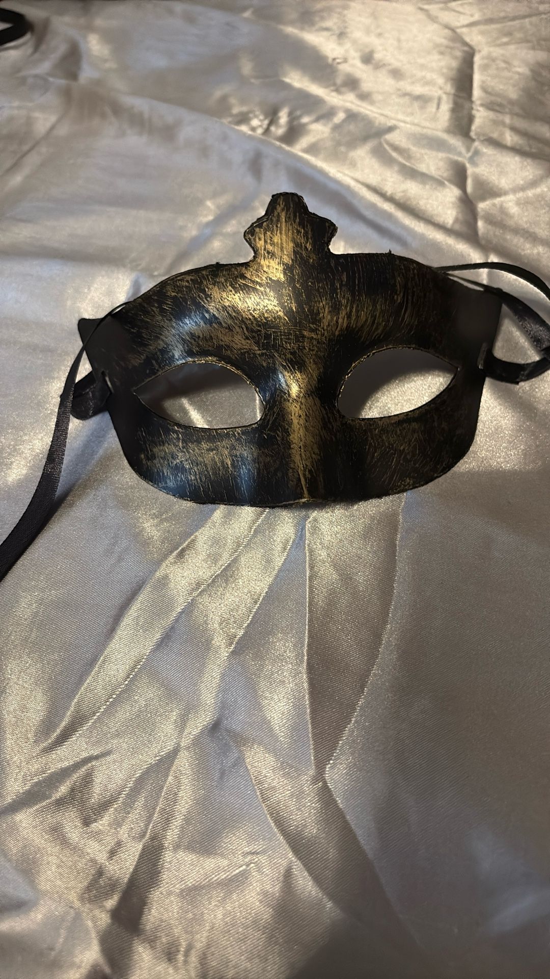 Men or Women unisex Masquerade mask Gold Finish