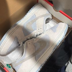 Brand New Nike Dunks 