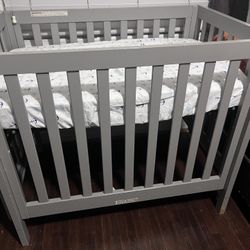 Baby Crib 