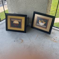 2 Decorated Pictures 