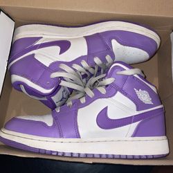 Jordan 1 Mid Size 6y