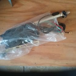 ELECTRIC RETRACTABLE RADIO ANTENNA FOR YOUR VEHICLE