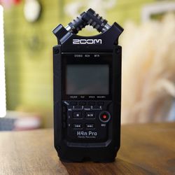 ZOOM H4n Pro Handy Recorder BLK All Black Edition 4-Track MTR