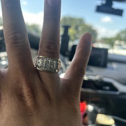 1 1/2 Tw Carat Genuine Diamond 10k Ring 