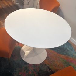 Round Dining Room Table 41”
