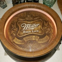 Vintage Miller Beer Barrelhead Keg Wall Illuminated Lamp 40 Yrs Old

