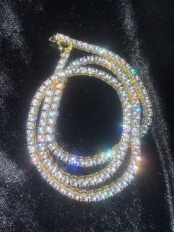Yellow diamond chain $200 obo