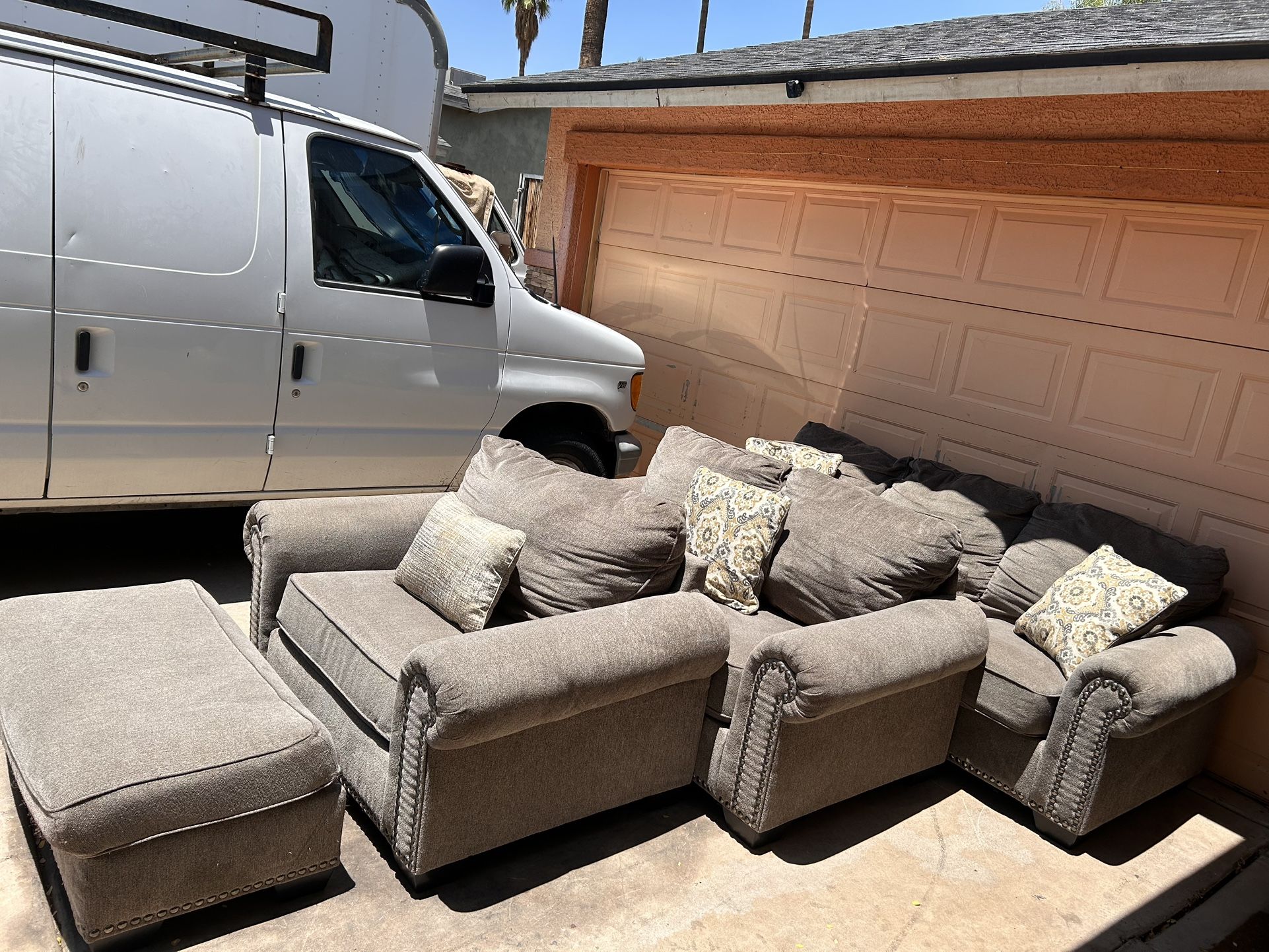 Couches Set Of 4. Gray Color. $400 Delivered Available Small Fee