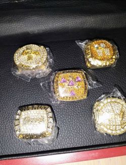 Kobe Bryant rings