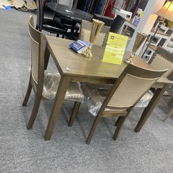 5 Pc Dinning Table Set $499