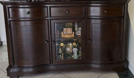 Dark wooden Sideboard / TV stand