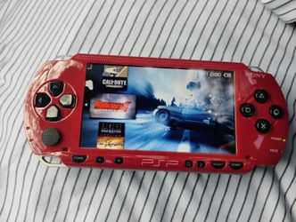 LIKE NEW !!! PSP WITH 5,000 GAMES