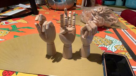 Wood mannequin hand for art/ good condition, movable fingers and wrist all one price     art wood hand