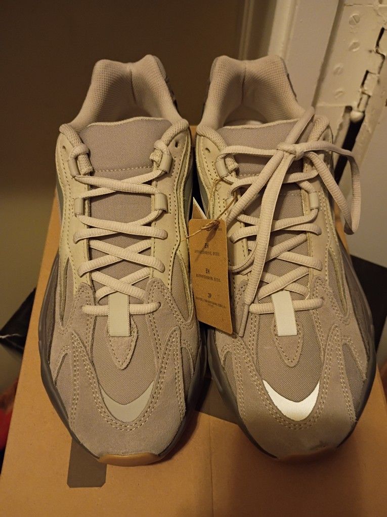 Yeezy Adidas 700 Tephra