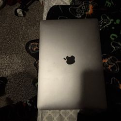 2020 13 Inch Mac Book Air 