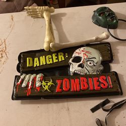 Halloween  - Party - Haunted House Decorations 
