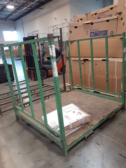 Collapsible steel rack