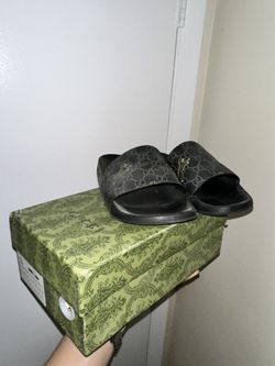 Gucci Supreme Men’s Slides Size 10