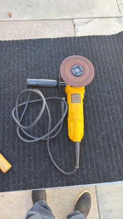 DEWALT GRINDER DWE 4011
