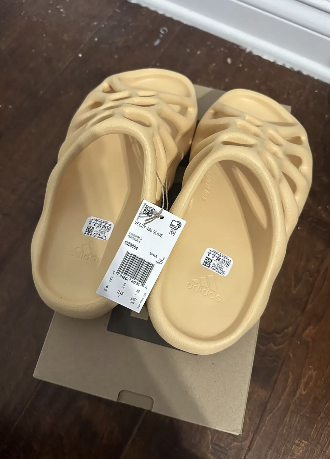 Yeezy Slides 450 for Sale in Escondido, CA - OfferUp