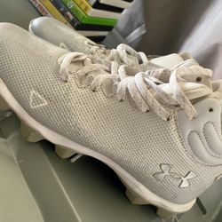 Men’s Baseball Cleats Sz 7 
