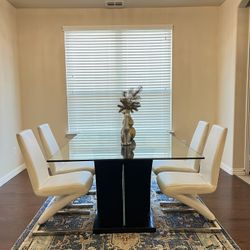 4 chair glass dining table with wood & glass base