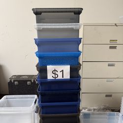Like New Plastic Storage Bins w/ Lids