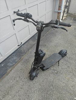 Electric Scooter Kaabo Mantis 8 (1000w dual Motor)