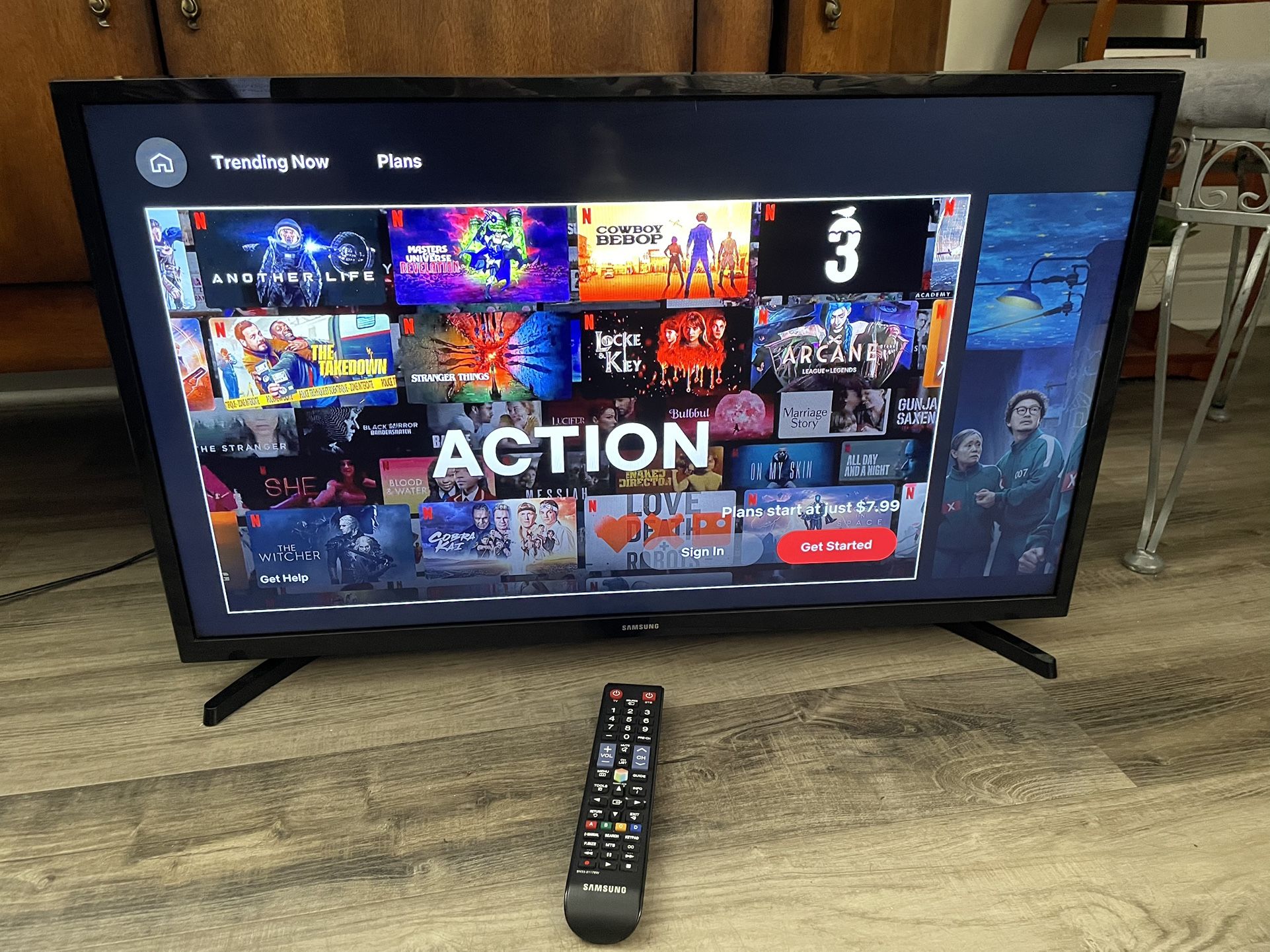 Samsung 32” Smart TV With Remote Control $70 Firm On Price