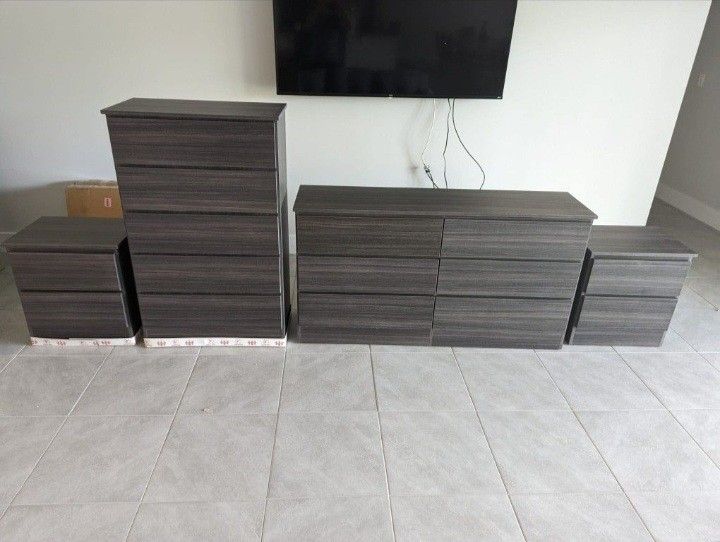 DRESSER, CHEST AND TWO NIGHSTANDS 