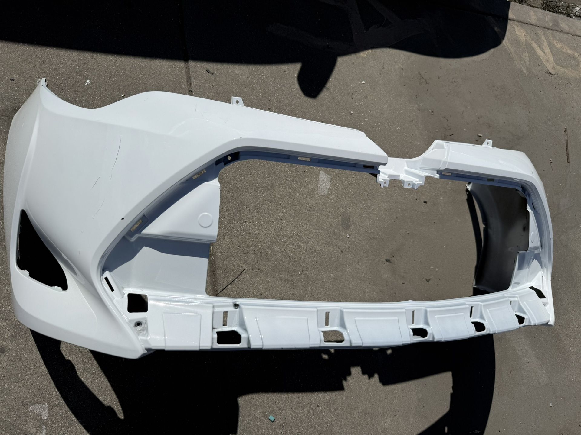 2017-2018-2019 Toyota Corolla LE front bumper