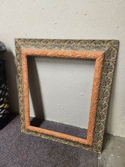Large Ornate Decorative Wood & Plaster Picture Frame