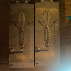 2 fishing molds