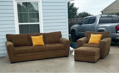 Brown Couch w Matching Chair and Ottoman