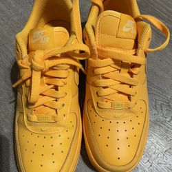 Nike Air Force 1 Low ‘07 Laser Orange Sneakers 