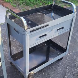 Us General 30in Service Cart