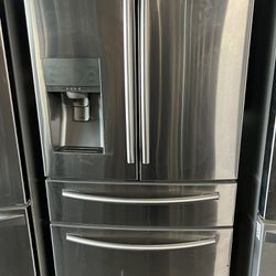 Sansumg Refrigerator 