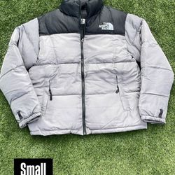 3 Different North Face Puffer Jackets 