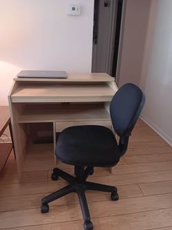 Desk & chair