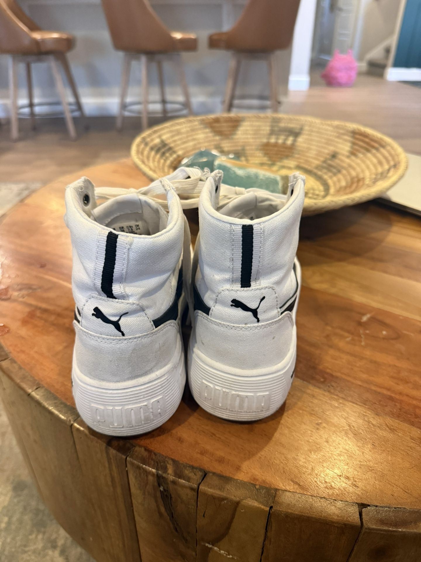 Puma Women’s High-Top Sneakers – Size 7.5