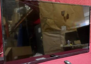 VIZIO 47" TV MODEL: E470-AO W/ WALL MOUNT